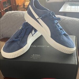 Puma Men's Navy and White Sneakers